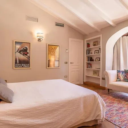 Mozart With 6 Bedrooms In Villa Marbella
